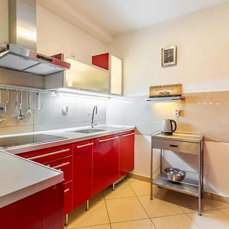Apartman Slovakia Bratislava's Regal Hideaway *
