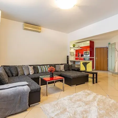 Slovakia Bratislava's Regal Hideaway Apartman