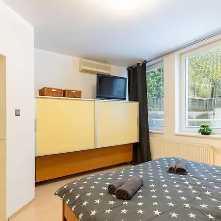 Apartman Slovakia Bratislava's Regal Hideaway