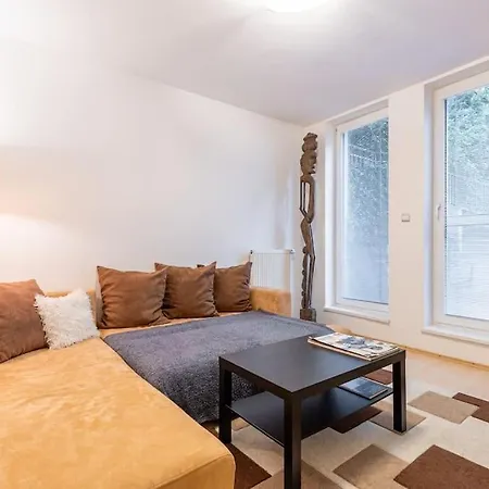 Apartman Slovakia Bratislava's Regal Hideaway